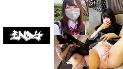 CRT-001  An idol-class beautiful girl who is twice delicious with one-quarter length spats and cherry-colored underwear_Young extract drips in the car *Please do not buy unless you like young girls